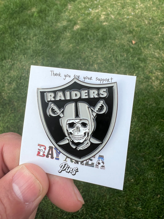 Raiders Pin