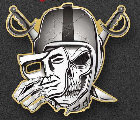 RAIDERS MASK PIN