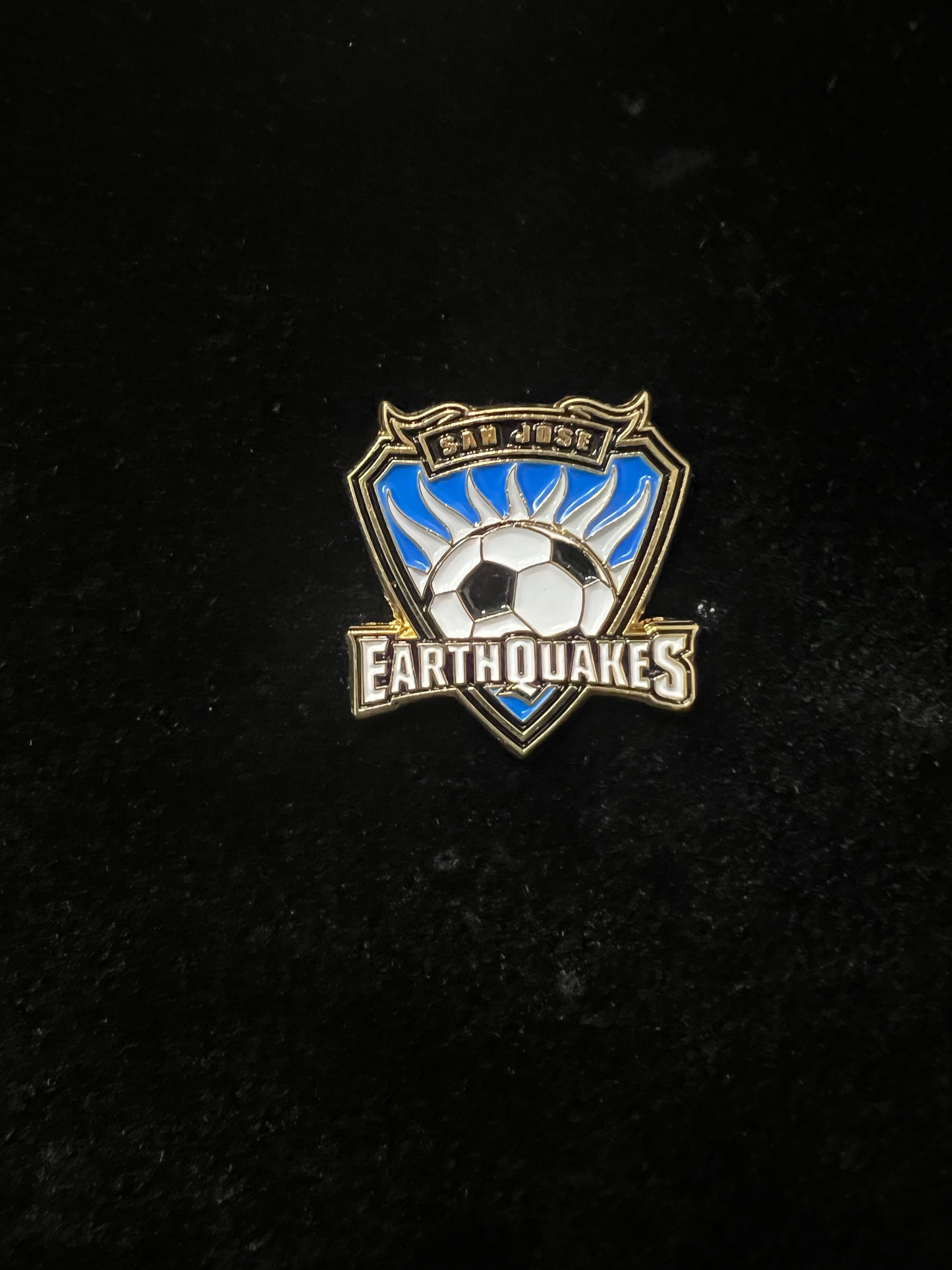 Quakes Pin